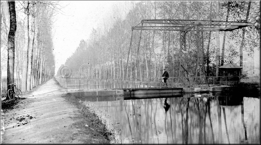 1901 - 0032.jpg