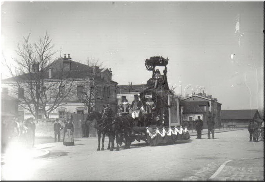 1908 - 0011.jpg