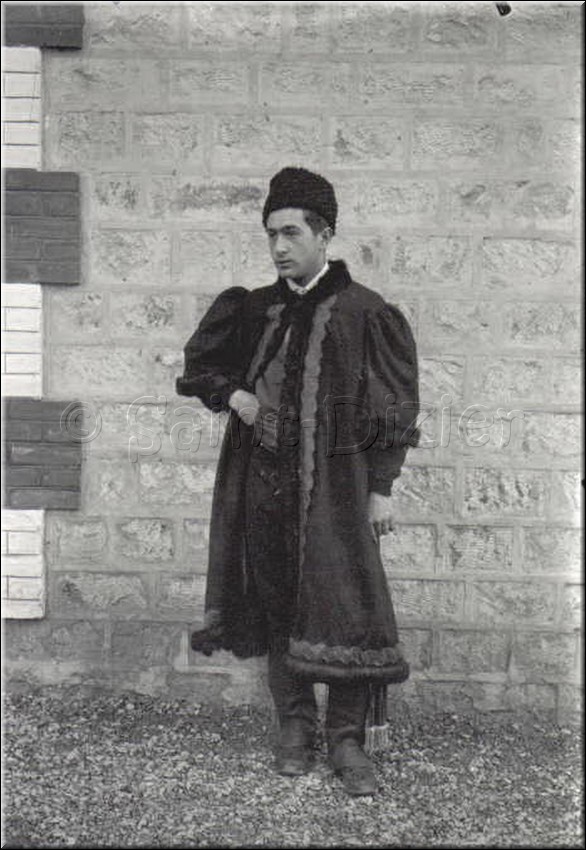 1908 - 0012.jpg
