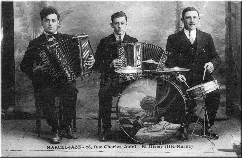 1920 - 0019.jpg