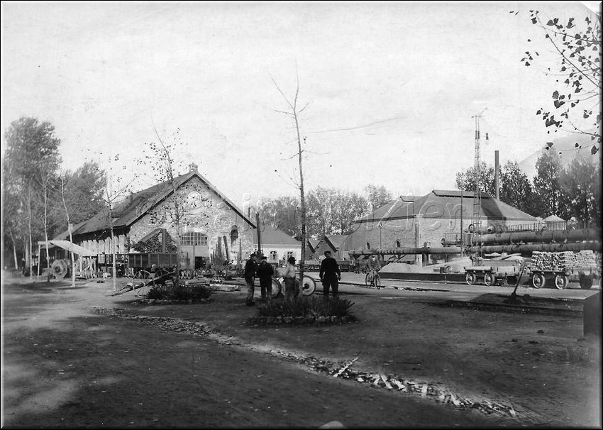 1921 - 0017.jpg