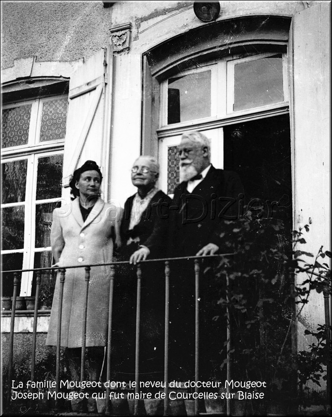 1922 - 0009.jpg