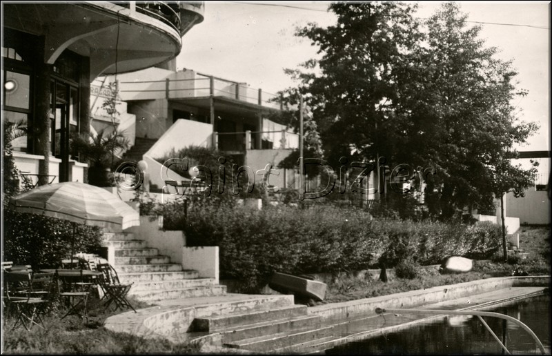 1966 - 0004.jpg
