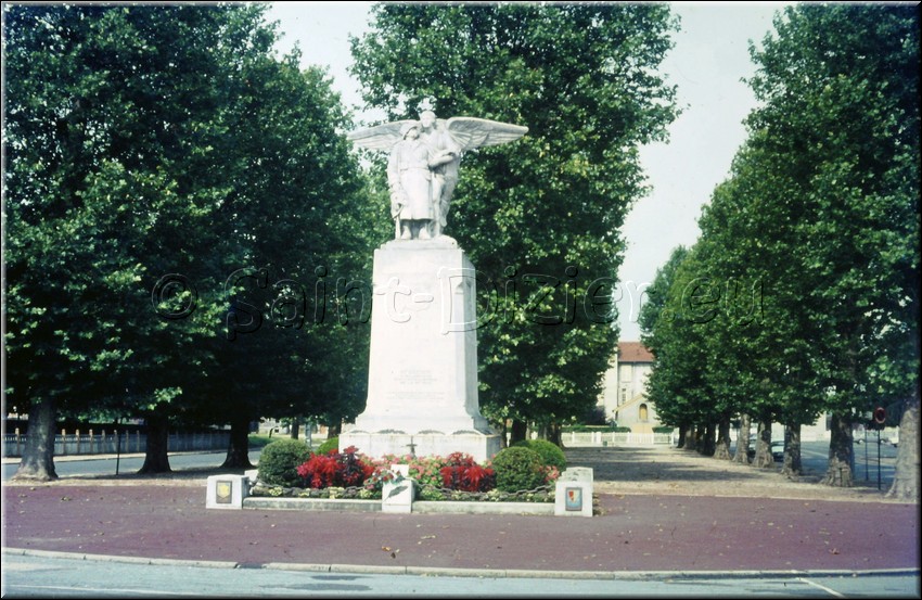 1970 - 0081.jpg