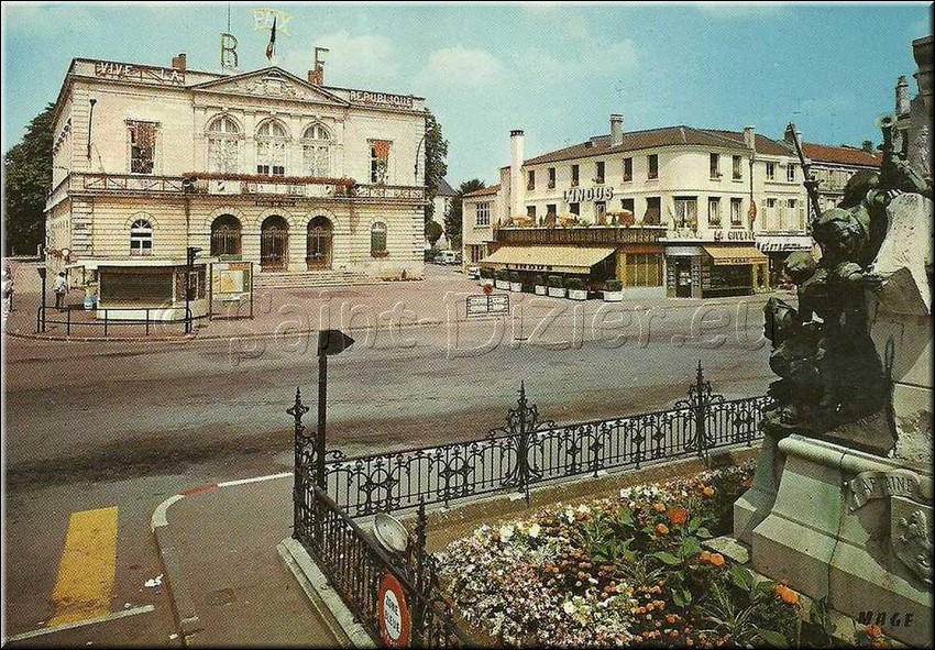1971 - 0002.jpg