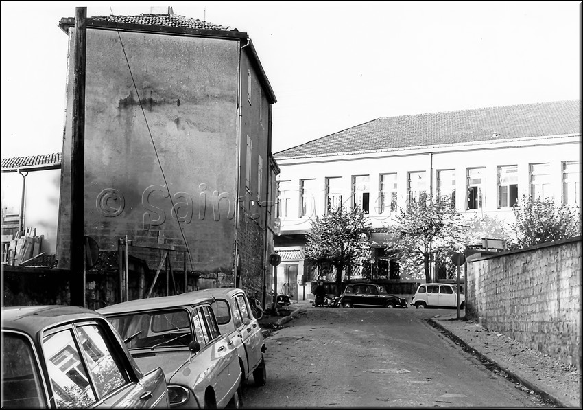 1971 - 0022.jpg
