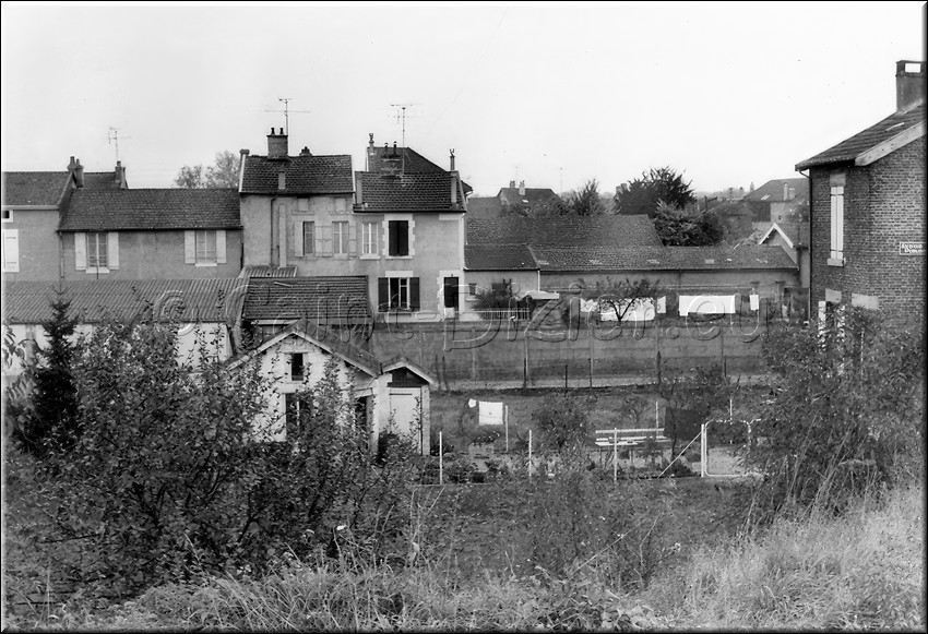 1971 - 0033.jpg