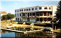 1971 - 0053.jpg
