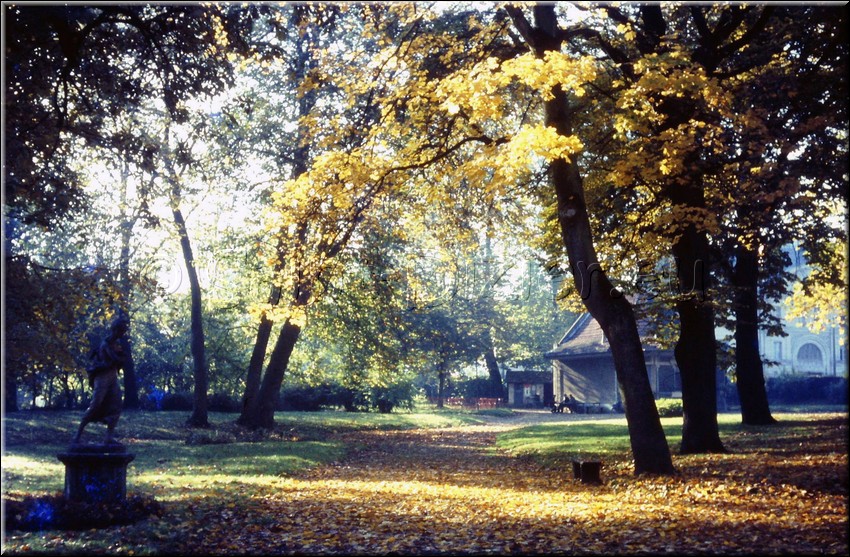 1973 - 0020.jpg