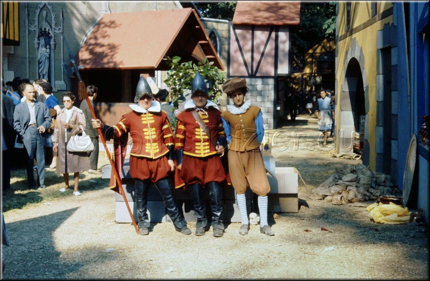 1973 - 0024.jpg