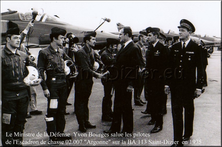 1975 - 0004.jpg