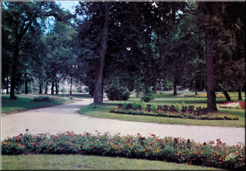 1975 - 0015.jpg