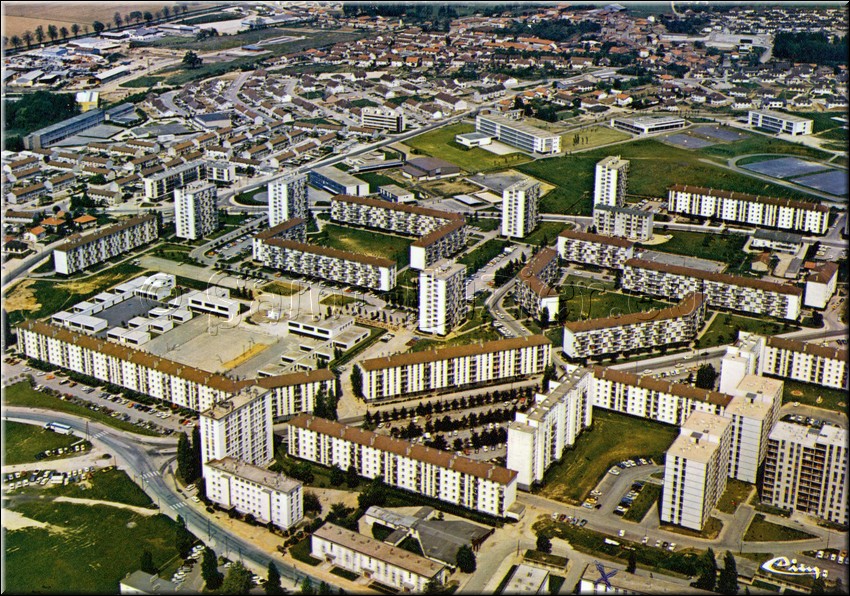1975 - 0019.jpg