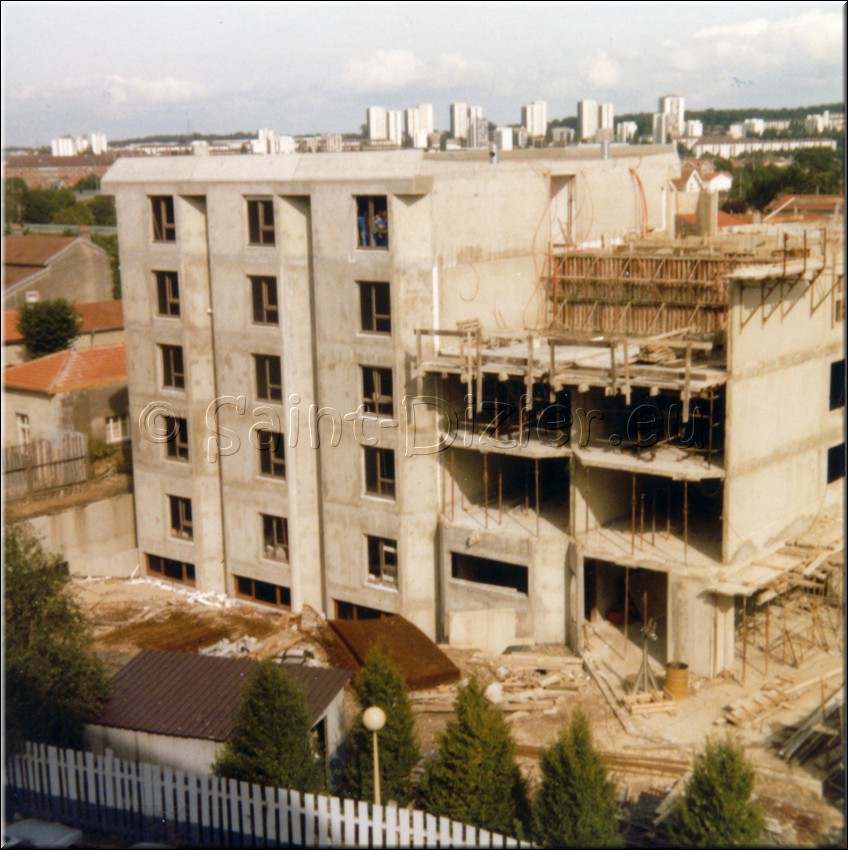 1977 - 0007.jpg